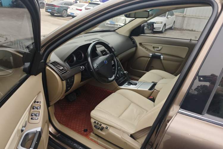 Used Volvo XC Classic 2014 T5 Luxury Edition
