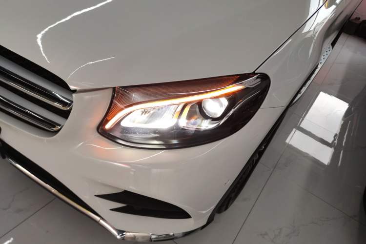 Used Mercedes-Benz GLC 2019 GLC 260 L 4MATIC Dynamic Model
