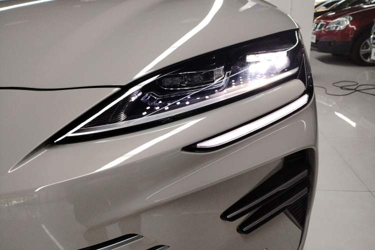 Used BYD Song PLUS New Energy 2025 DM-i 160KM Flagship Model