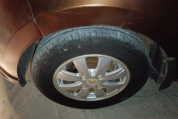 Used Wuling Hongguang 2014 1.5L S Standard Version
