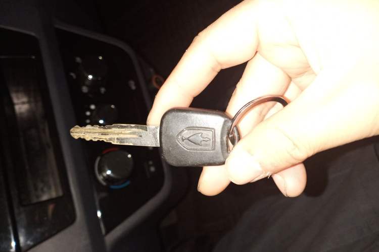 Used Jinbei Hiace X30 2023 1.5L Super-Comfortable Passenger Van 5/6/7-Seater Non-Air-Conditioned Version Model SWC15M