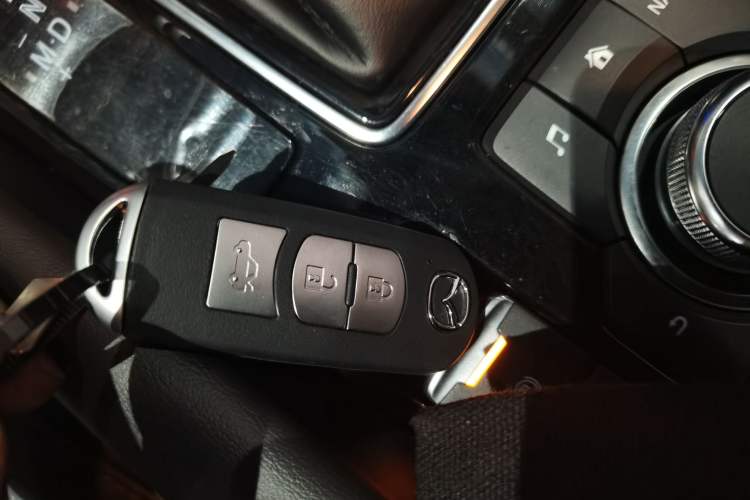 Used Mazda Atenza 2020 2.0L Blue Sky Luxury Edition
