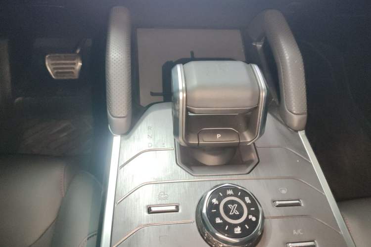 Used JETOUR Traveler 2023 2.0T All-Wheel-Drive CrossPRO
