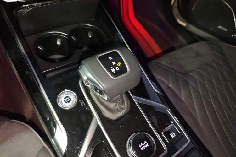 Used Hongqi HS5 2022 Revised Version 2.0T Smart Connect Flagship Edition