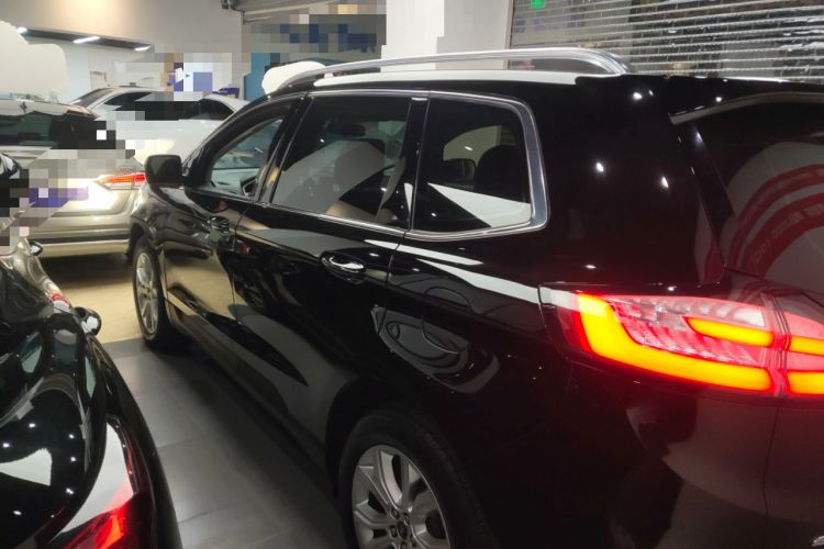 Used Ford Edge 2020 EcoBoost 245 Two-Wheel-Drive Platinum Edition 5 Seats
