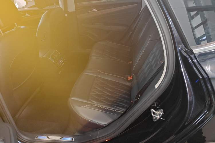 Used Volkswagen Passat New Energy 2020 430 PHEV Hybrid Luxury Edition China VI Standard
