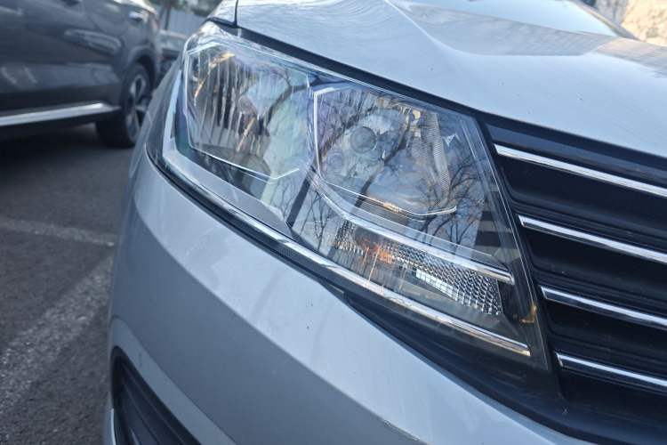 Used Volkswagen Lavida 2017 1.6L Manual Fashion Edition
