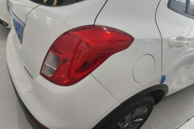 Used Buick Encore 2018 18T Automatic Two-Wheel Drive Urban Leading Model
