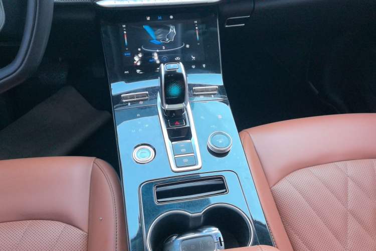 Used Chery Tiggo 8 PLUS 2022 Kunpeng Edition 390TGDI DCT Luxury Version