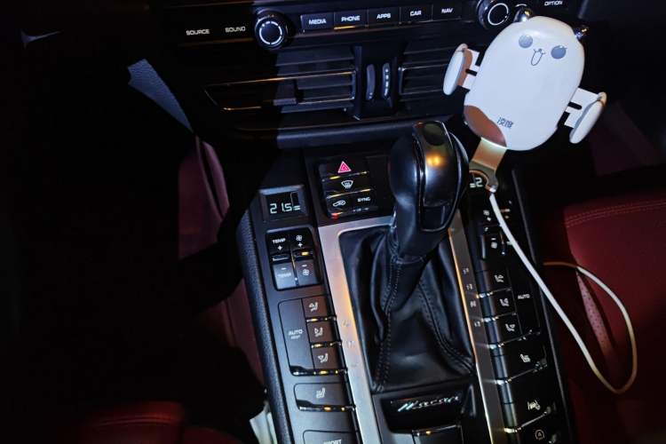 Used Porsche Macan 2020 Macan 2.0T
