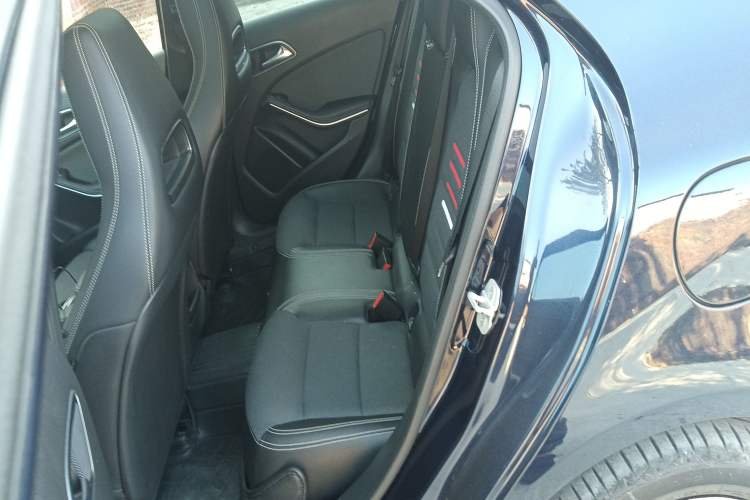 Used Mercedes-Benz A-Class (Import) 2017 Revised A 200 Dynamic Edition
