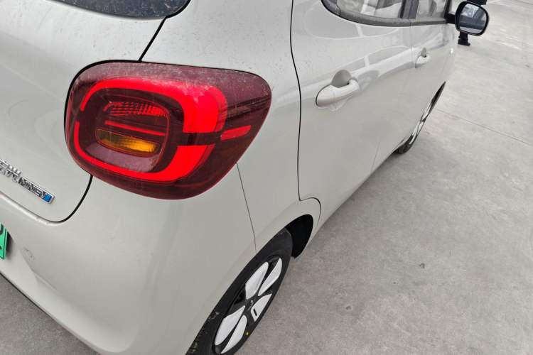 Used Wuling Hongguang MINIEV 2025 Four-Door Version Advanced Edition
