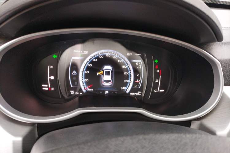 Used Geely Auto Emgrand X7 Sport 2016 1.8TD Automatic Smart Connectivity Version
