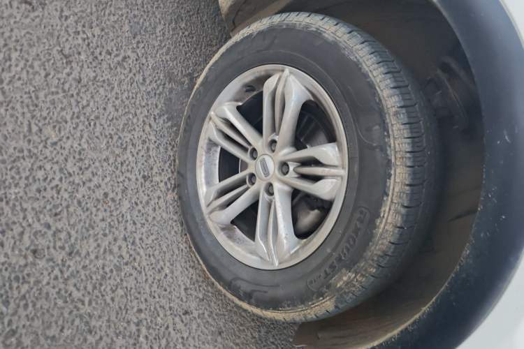 Used Qoros 5 2018 Revised Version 1.6T Automatic Leading Edition