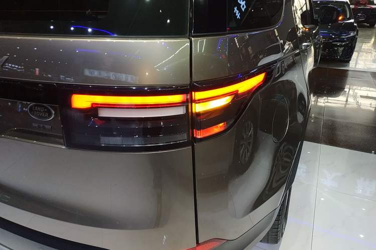 Used Land Rover Discovery 2017 3.0 SC V6 S
