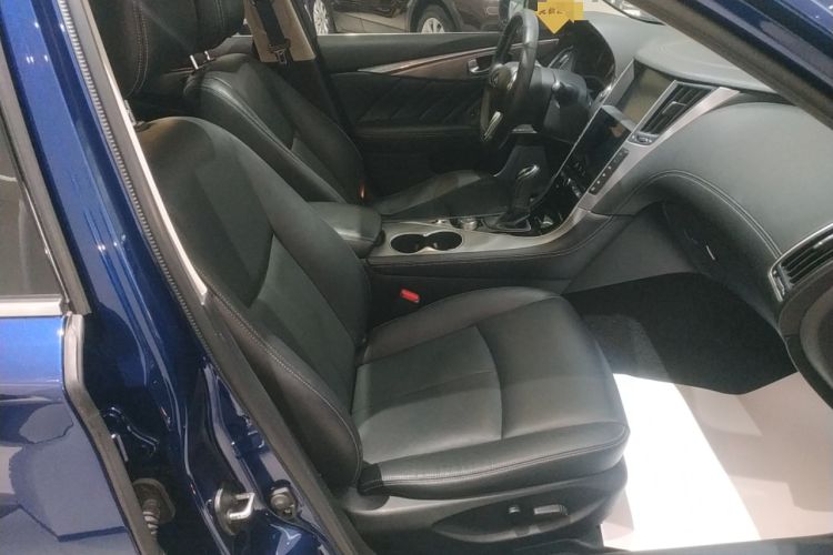 Used Infiniti Q50L 2018 2.0T Enjoyment Version China VI Standard