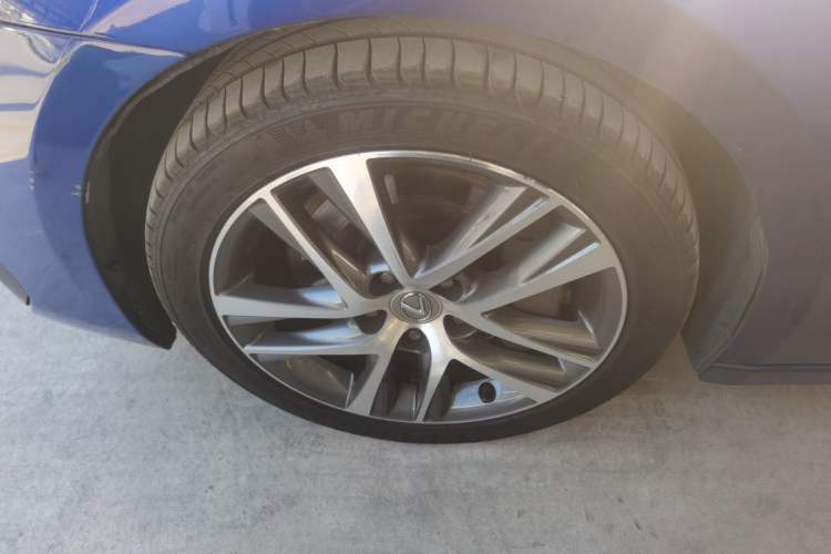 Used Lexus IS 2017 300 F SPORT Edition
