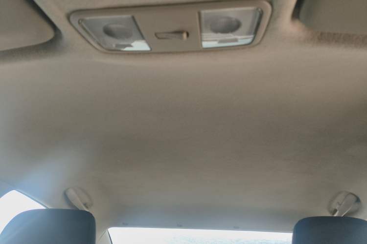 Used Kia K2 2015 Sedan 1.4L MT GLS
