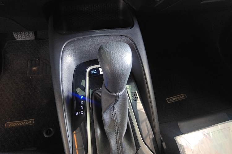 Used Toyota Corolla 2021 Dual-Motor 1.8L E-CVT Elite Edition