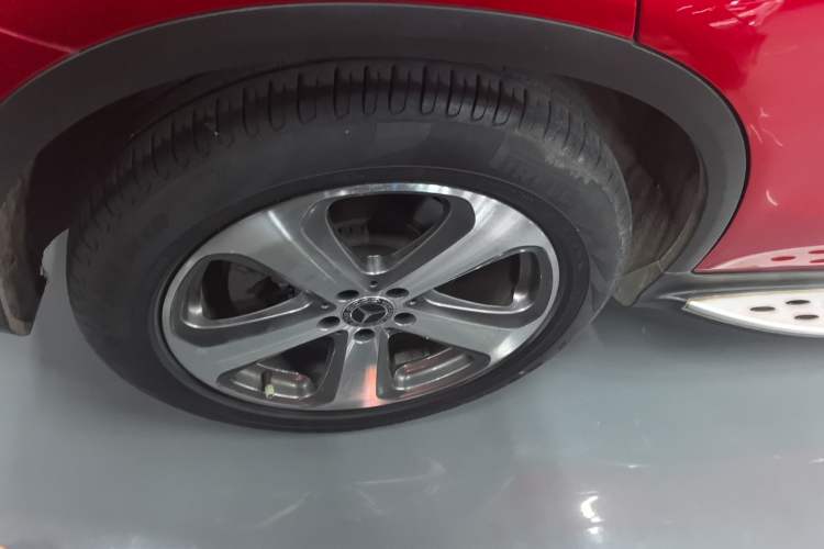 Used Mercedes-Benz GLC 2017 GLC 260 4MATIC Luxury Model