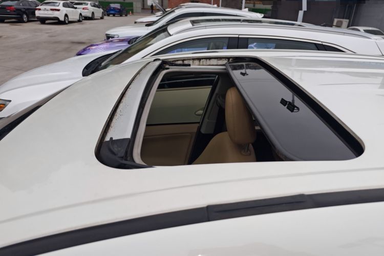 Used Toyota RAV4 2015 2.0L CVT Two-Wheel Drive Fashion Edition
