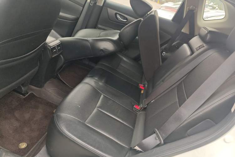 Used Nissan X-Trail 2014 2.0L CVT Comfort Edition 2WD
