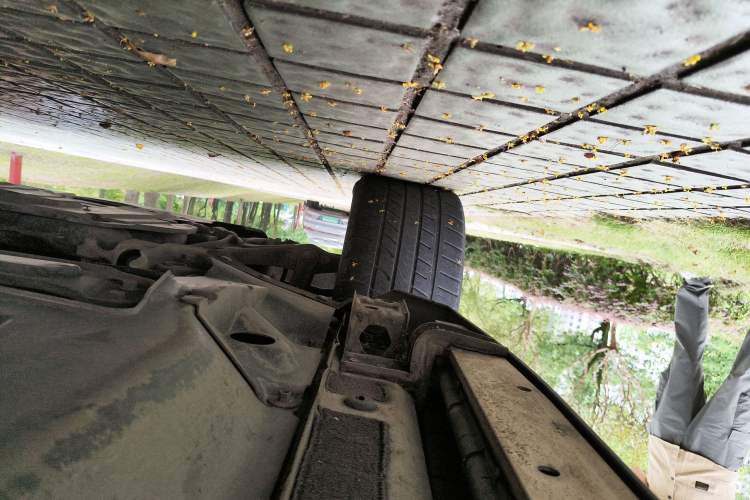 Used Haval H8 2015 2.0T two-wheel drive Comfort trim level
