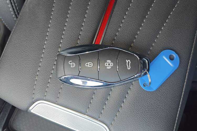 Used Hongqi H5 2023 2.0T Automatic Smart Connect Flagship Edition
