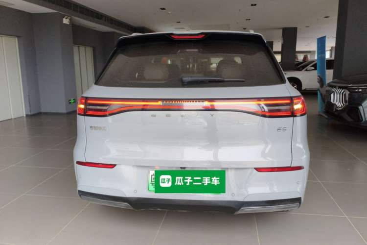 Used  E5 2024 530km Starship Edition