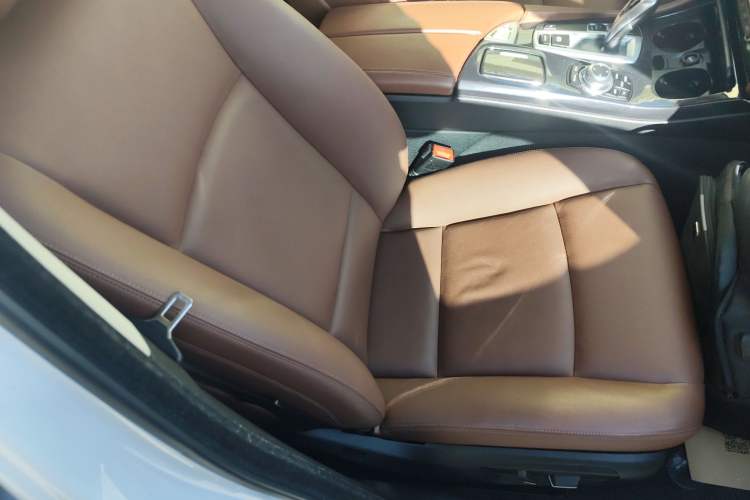 Used BMW 5 Series 2014 520i Elegant Edition
