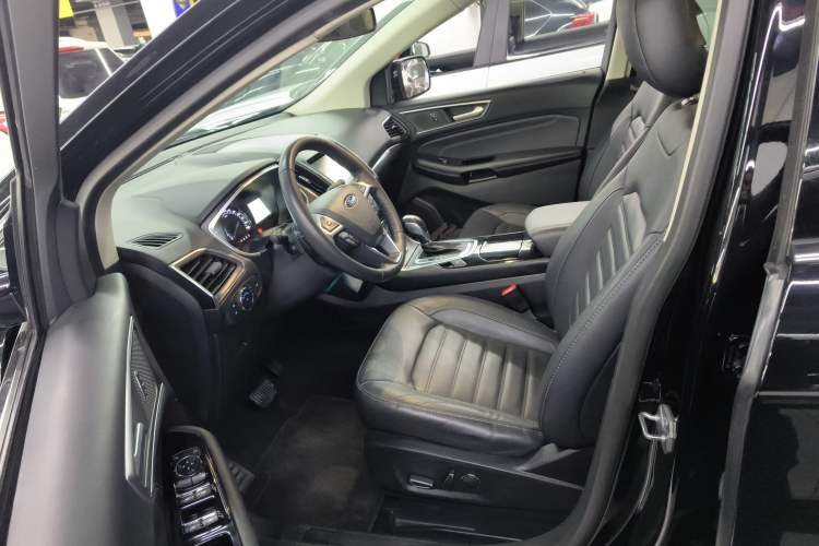 Used Ford Edge 2018 EcoBoost 245 Two-Wheel-Drive Titanium 7-Seater China V Standard
