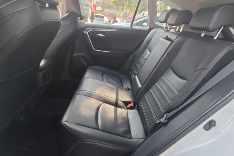 Used Toyota Wildlander 2021 2.0L CVT Two-Wheel Drive Luxury Edition
