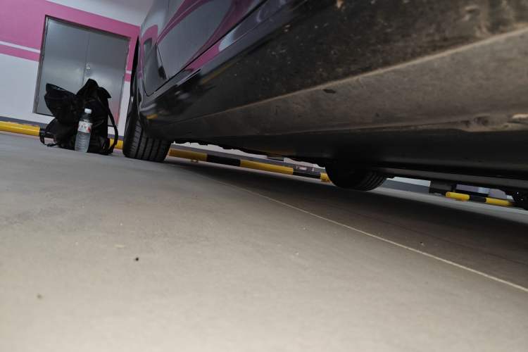 Used Tesla Model 3 2025 Rear-Wheel-Drive Version
