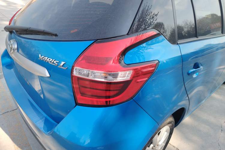 Used Toyota YARiS L 2019 1.5E CVT Dynamic Edition China VI compliant