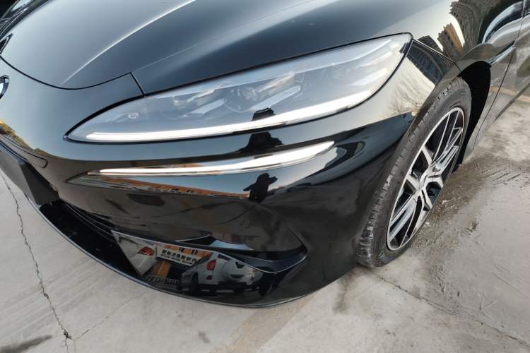 Used Denza Z9 2024 1100 km Four-Wheel Drive Max Version