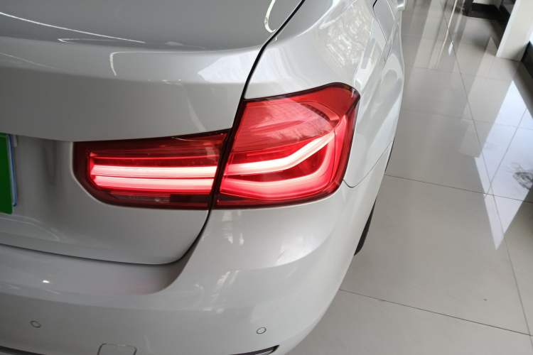 Used BMW 3 Series 2019 320Li Fashion Model
