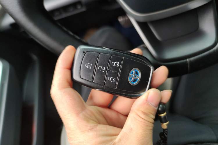 Used Toyota Sienna 2021 2.5L Hybrid Comfort Edition
