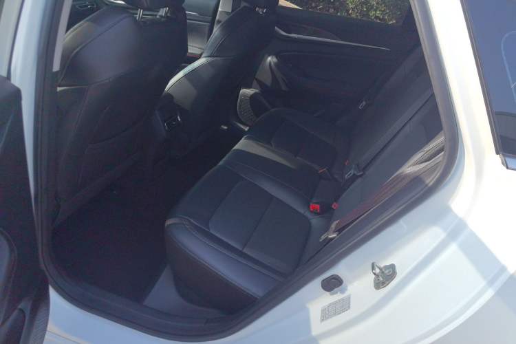 Used Changan Eado 2020 PLUS Blue Whale NE 1.4T GDI DCT Prestige Model
