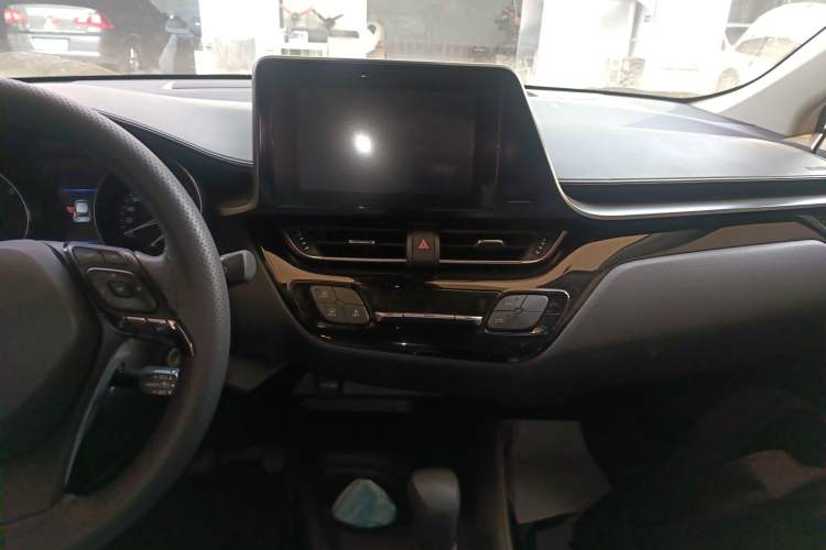 Used Toyota IZOA 2021 2.0L Yidong Edition
