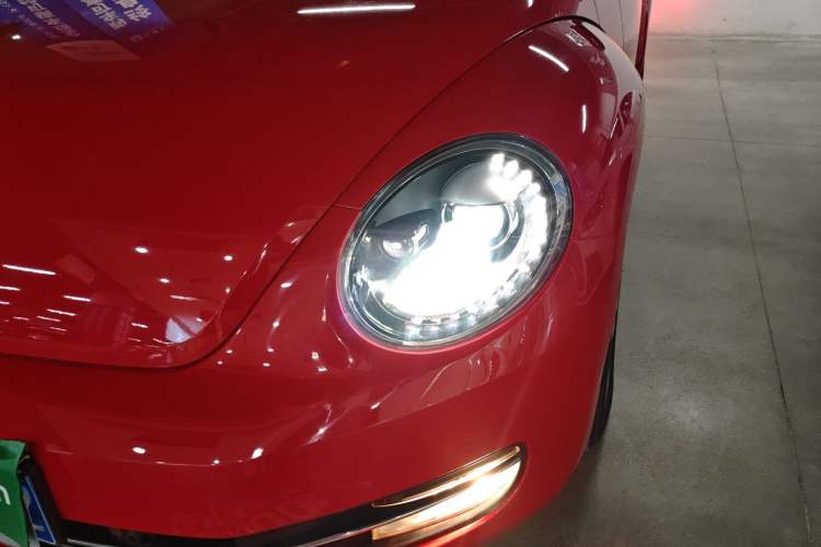 Used Volkswagen Beetle 2015 180TSI model
