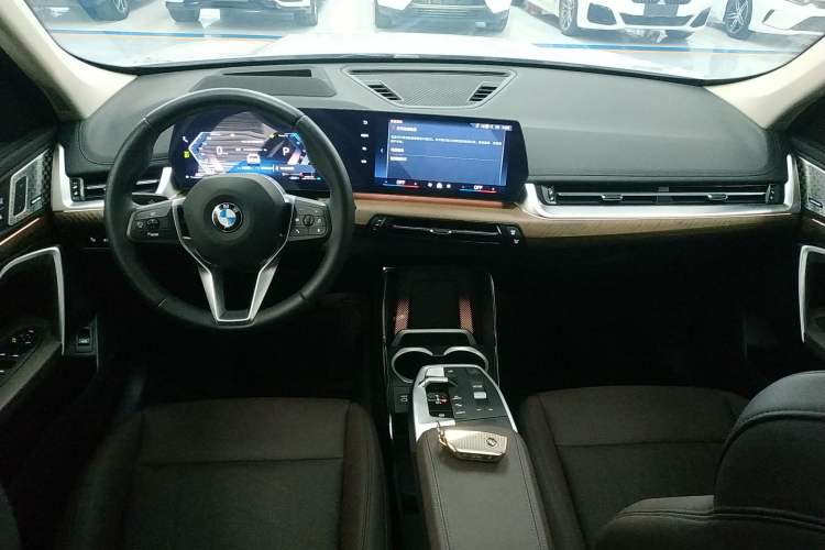 Used BMW X1 2023 xDrive25Li X Design Package
