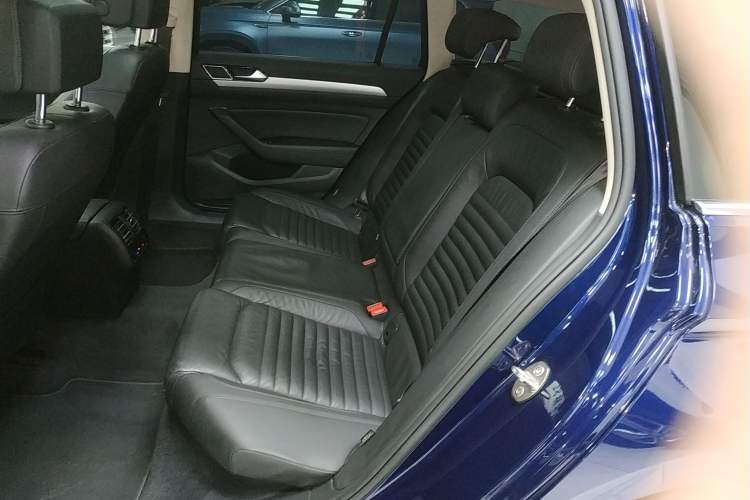 Used Volkswagen Variant 2018 380TSI Two-Wheel Drive Comfort Edition