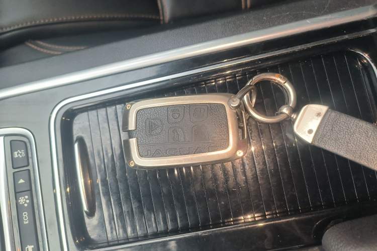 Used Jaguar XEL 2019 2.0T 200 PS Luxury Edition
