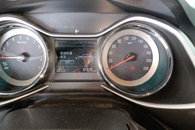 Used Chevrolet Orlando 2019 Redline 530T Automatic Enjoyment Version (5+2 Seating) China VI
