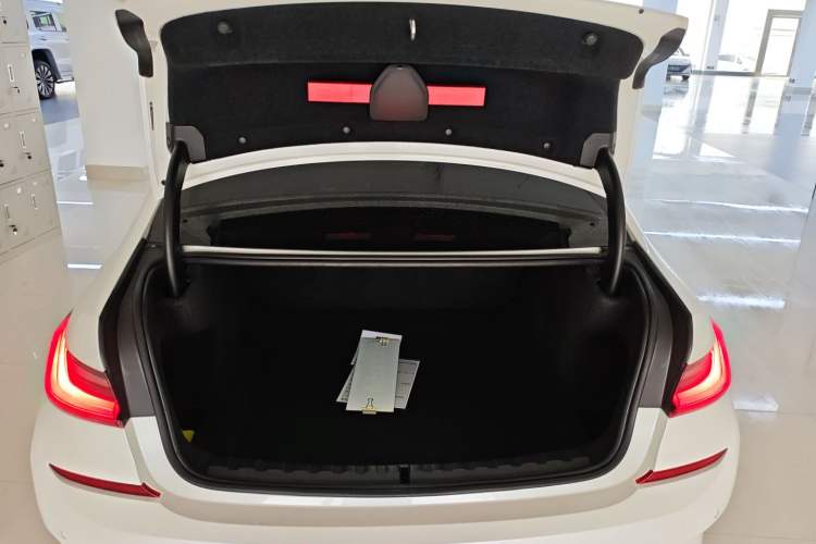 Used BMW 3 Series 2020 Restyled 325Li M Sport Package
