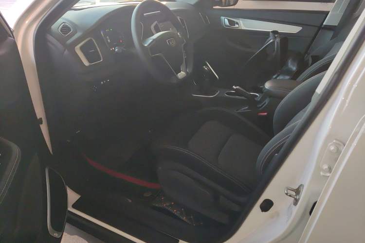 Used Geely Auto Vision X6 2020 1.4T Manual Comfort Model
