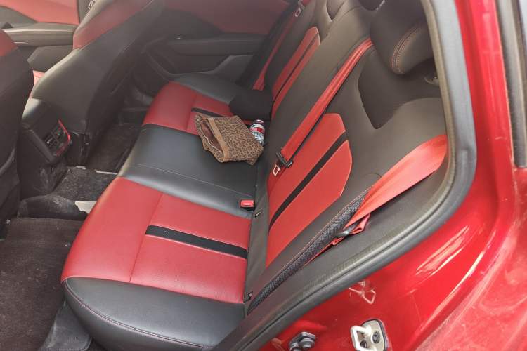 Used Dongfeng Aeolus Yixuan 2021 230T Automatic Zuiying Knight Edition
