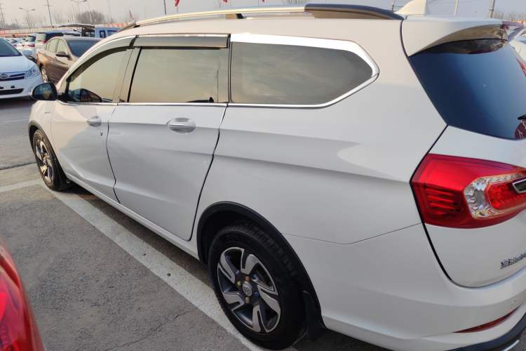 Used Baojun 310W 2017 1.5L Manual Luxury Model China V Standard
