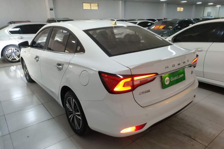 Used Roewe i5 2019 1.5L Automatic 4G Connected Langhao Edition

