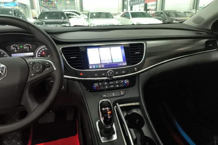 Used Buick LaCrosse 2022 652T Luxury Version
